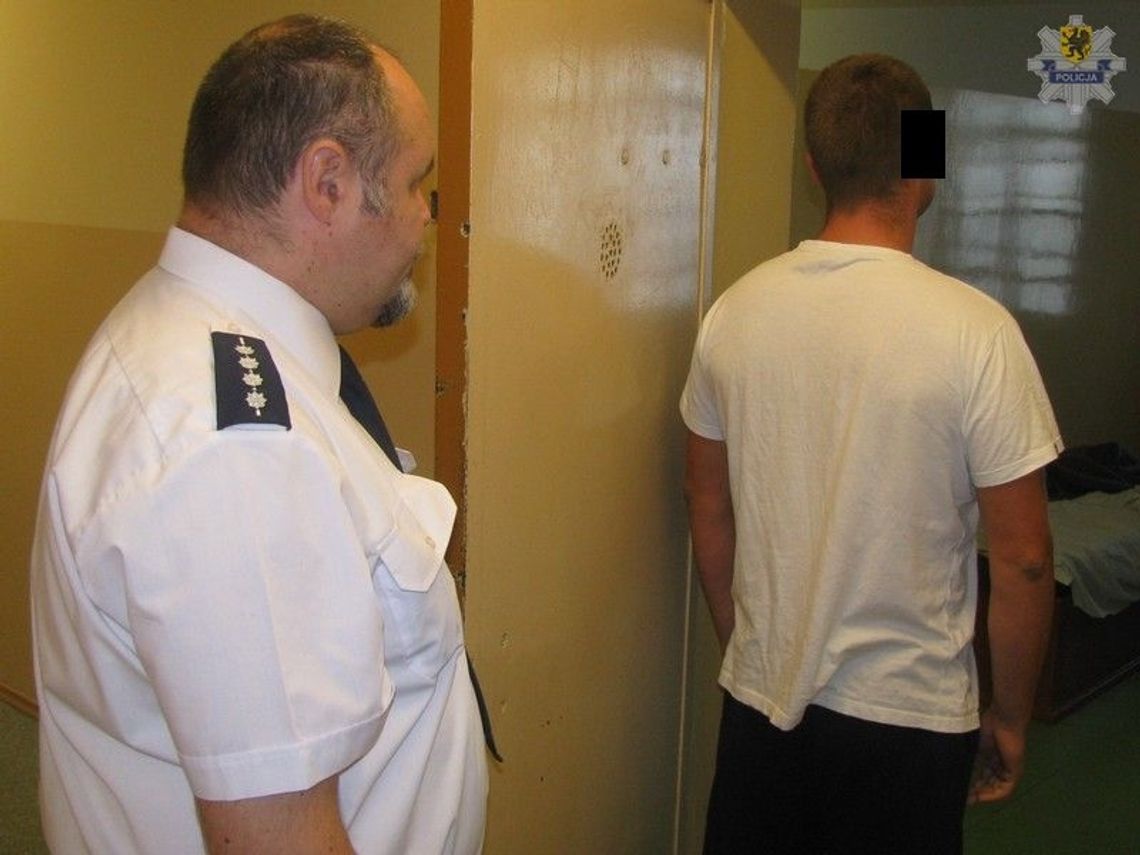 22-latek poszukiwany za przestępstwo narkotykowe został zatrzymany 22-latek poszukiwany za przestępstwo narkotykowe został zatrzymany