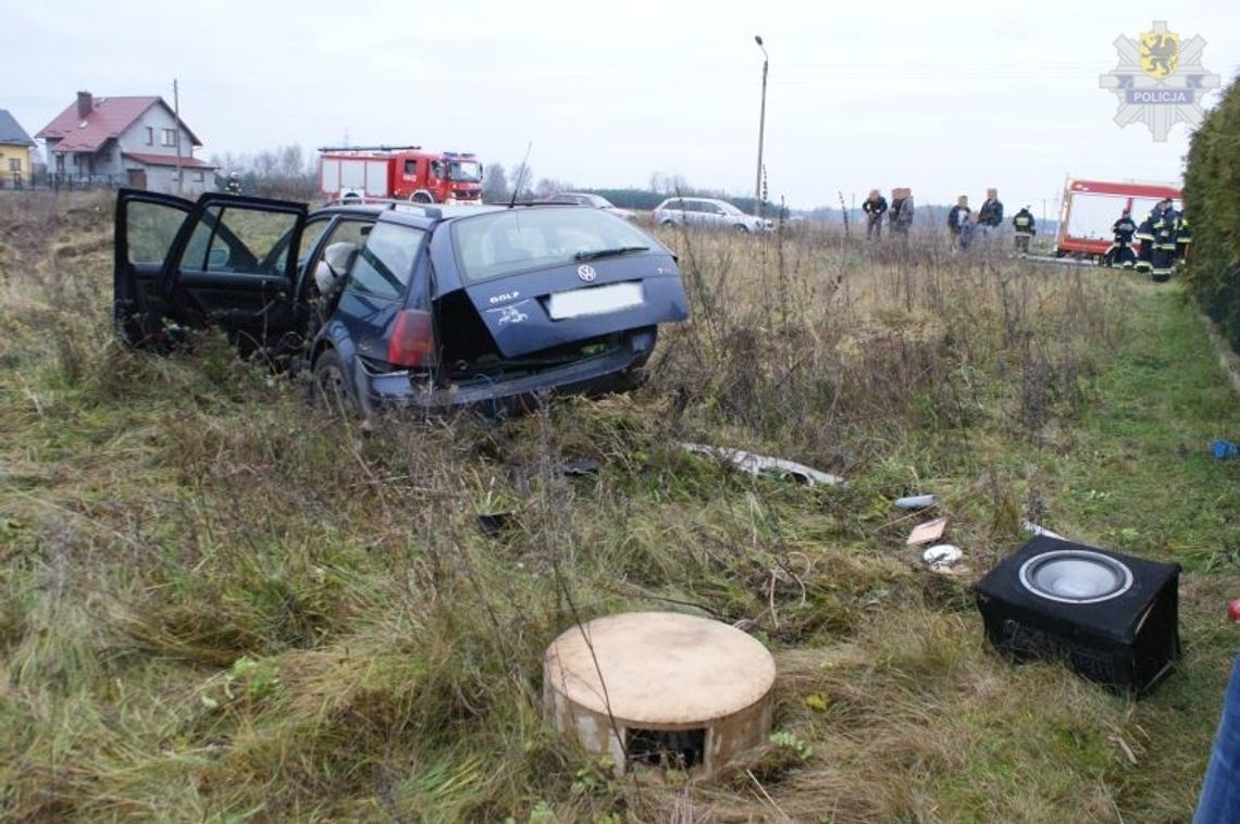 22-latek z dwoma promilami dachował pod Czerskiem 22-latek z dwoma promilami dachował pod Czerskiem