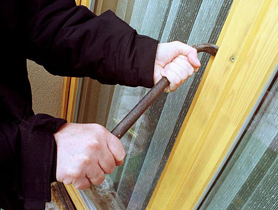 22 zarzuty dla starogardzianina za kradzieże i włamania 22 zarzuty dla starogardzianina za kradzieże i włamania