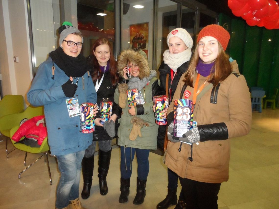 23. Finał WOŚP - zebrano ponad 78 tys. zł, było także niespokojnie 23. Finał WOŚP - zebrano ponad 78 tys. zł, było także niespokojnie