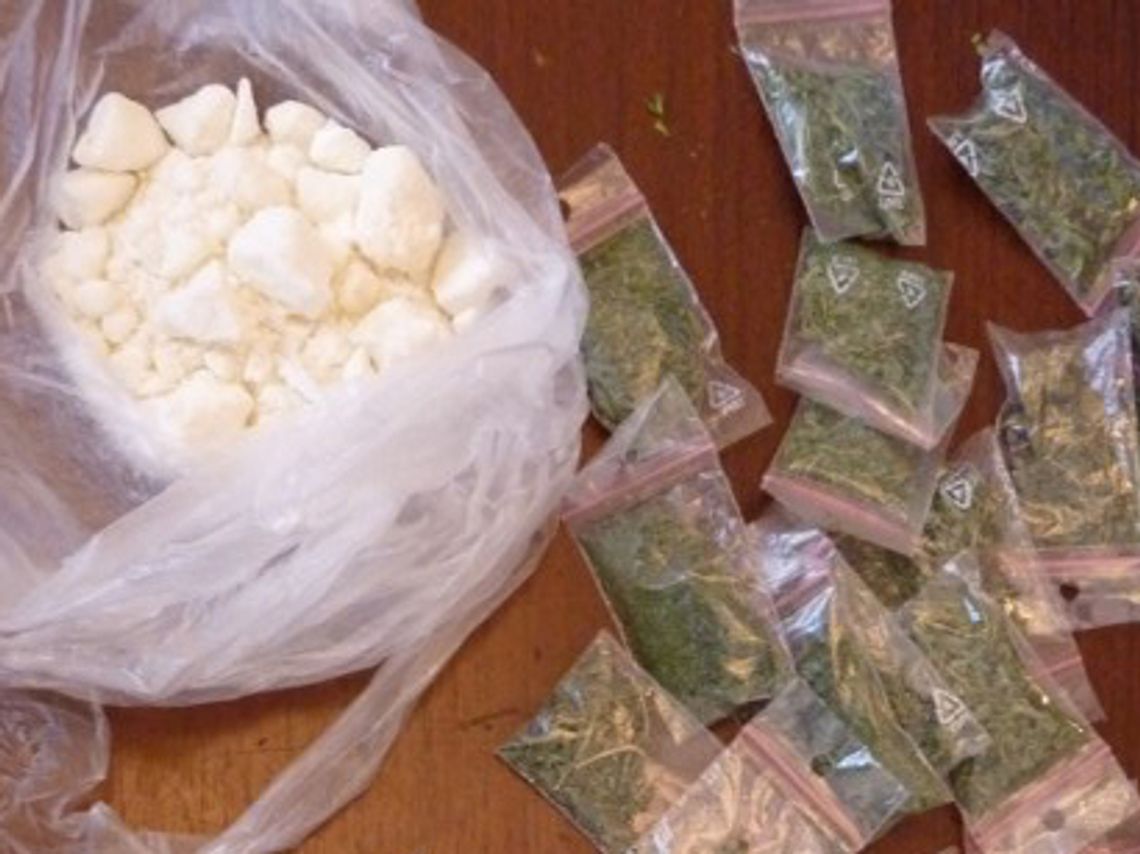 2,5 kg narkotyków i 5 zatrzymanych 2,5 kg narkotyków i 5 zatrzymanych