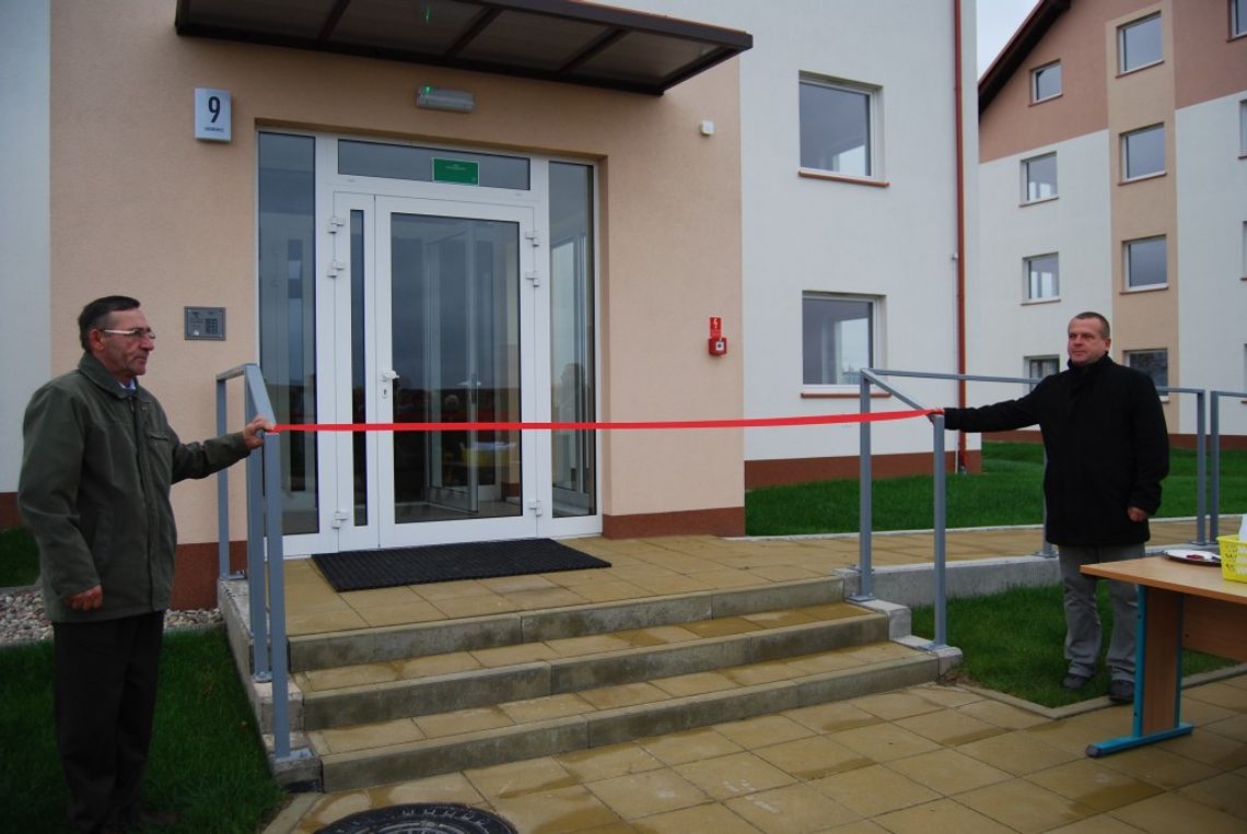 29 rodzin odebrało klucze do nowych mieszkań 29 rodzin odebrało klucze do nowych mieszkań