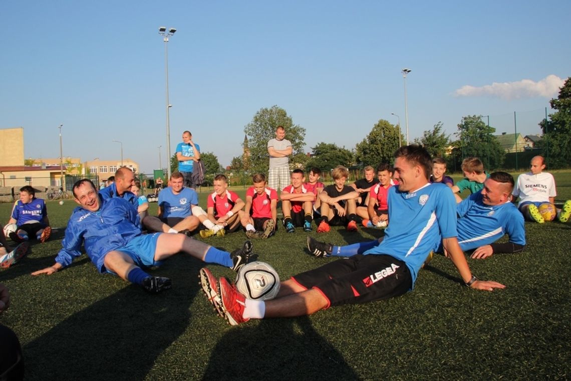 31 piłkarzy na historycznym treningu 31 piłkarzy na historycznym treningu