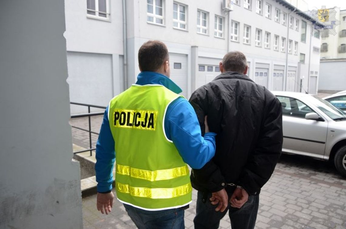 46-letni mieszkaniec Gdańska zadzwonił na 112 o podłożonej bombie 46-letni mieszkaniec Gdańska zadzwonił na 112 o podłożonej bombie