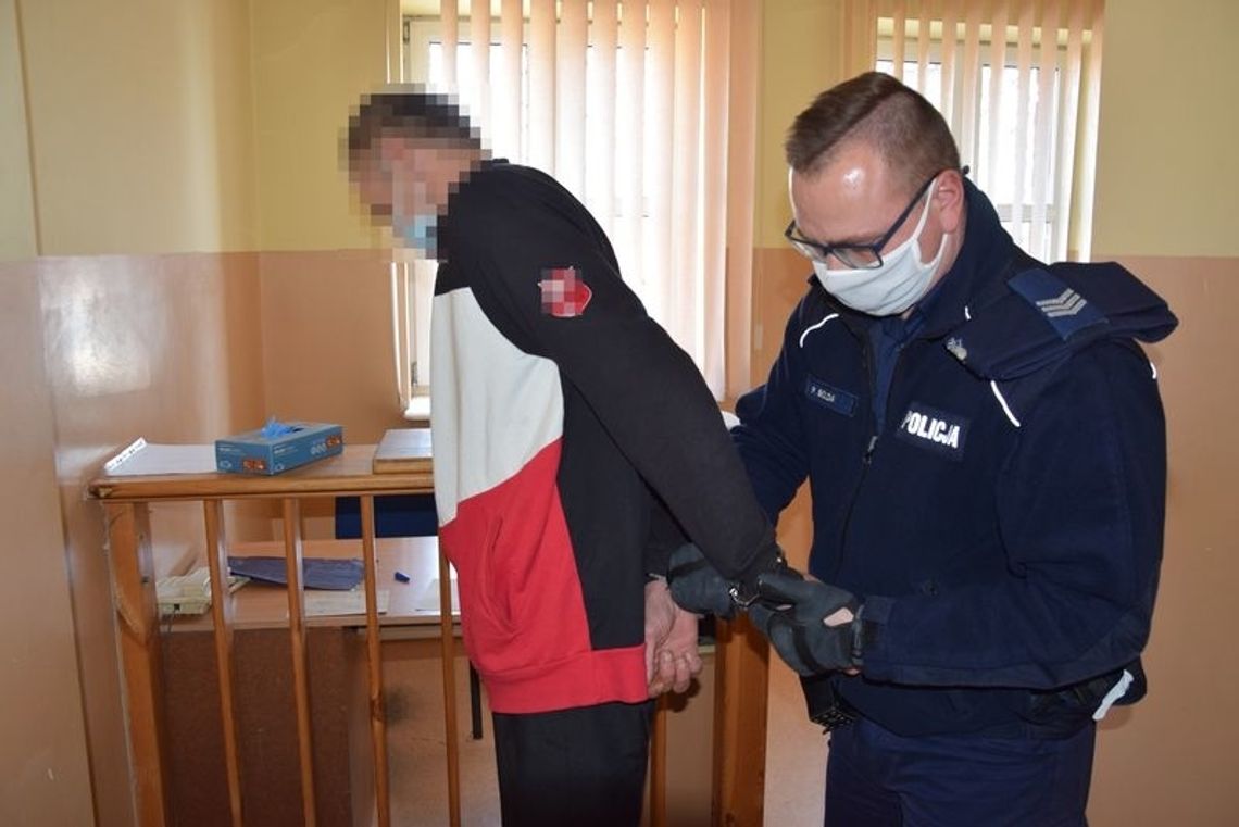57-letni recydywista aresztowany za napaść na ratowników medycznych