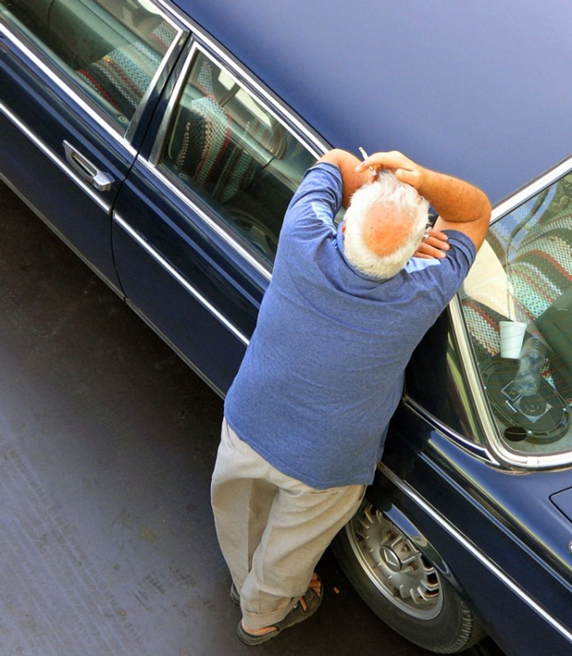 60-latek staranował 6 samochodów 60-latek staranował 6 samochodów