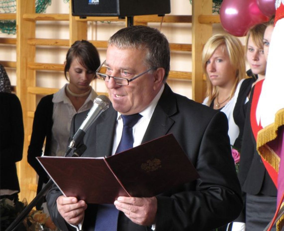 60. rocznica powstania Liceum Ogólnokształcącego im. ks. Janusza St. Pasierba 60. rocznica powstania Liceum Ogólnokształcącego im. ks. Janusza St. Pasierba