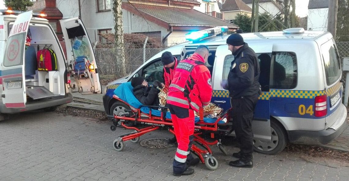 80-letnia kobieta weszła do zbiornika wodnego na Przymorzu. Nie wiedziała dlaczego. 80-letnia kobieta weszła do zbiornika wodnego na Przymorzu. Nie wiedziała dlaczego.