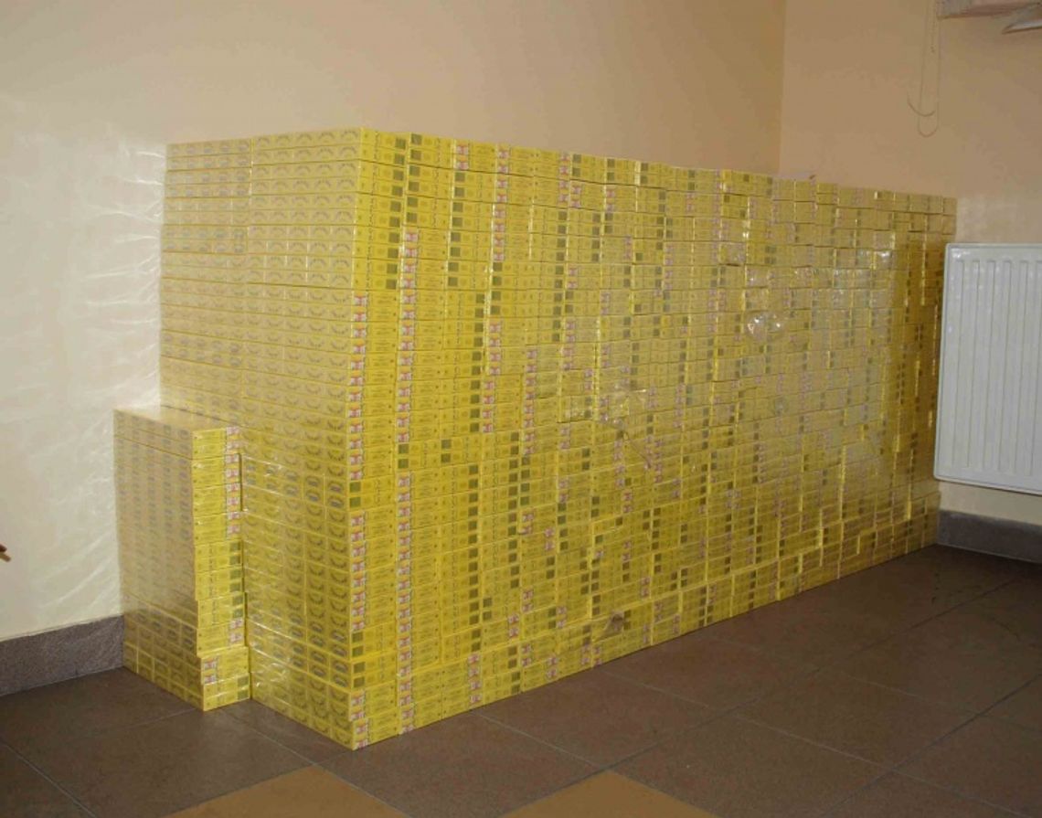 9 tys. paczek papierosów bez akcyzy 9 tys. paczek papierosów bez akcyzy