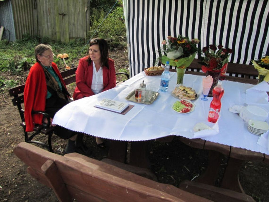 98 urodziny Pani Antoniny Szwed 98 urodziny Pani Antoniny Szwed