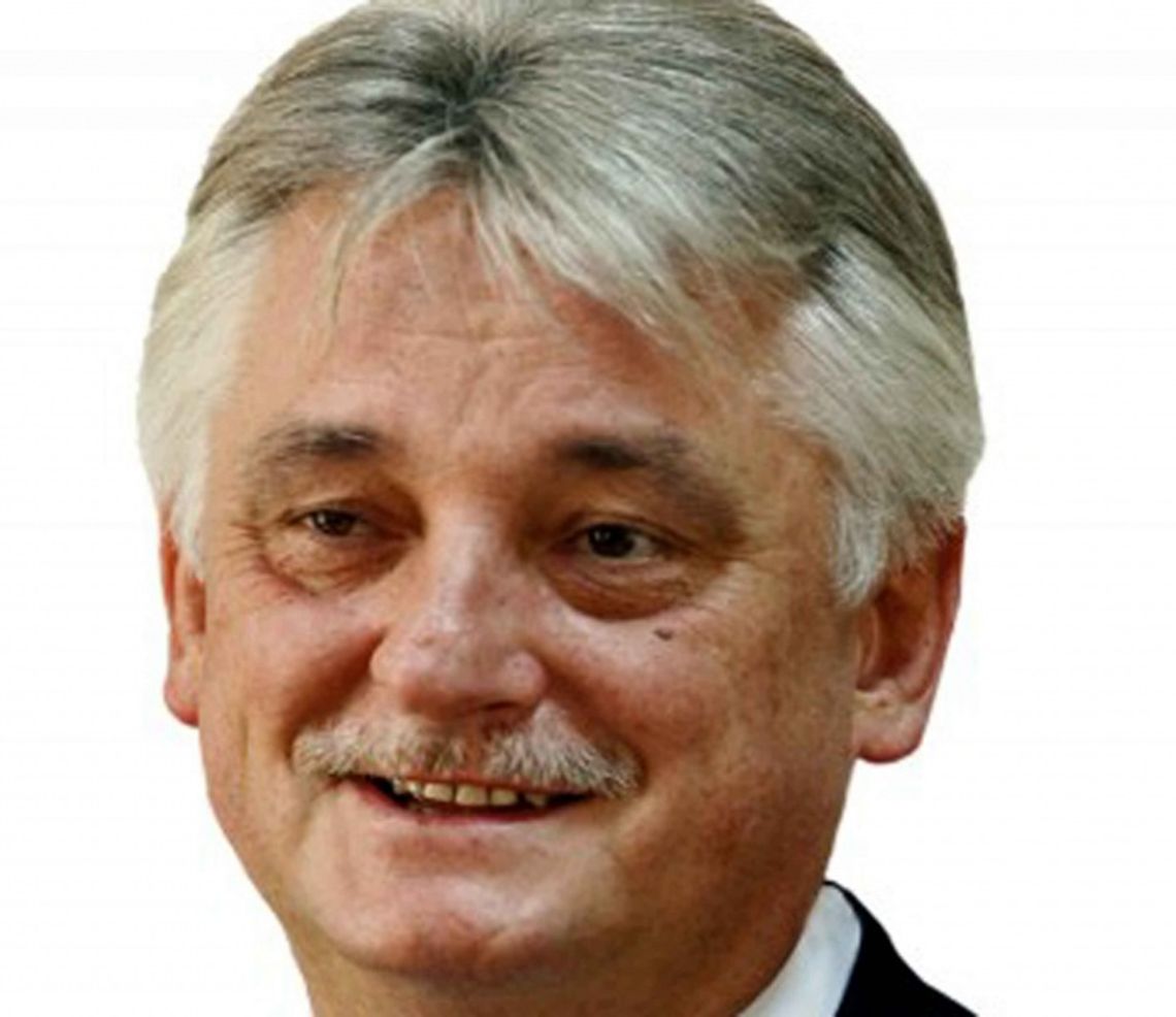 AFERA HAZARDOWA. "Miro" Drzewiecki sam się wykopał z rządu AFERA HAZARDOWA. "Miro" Drzewiecki sam się wykopał z rządu