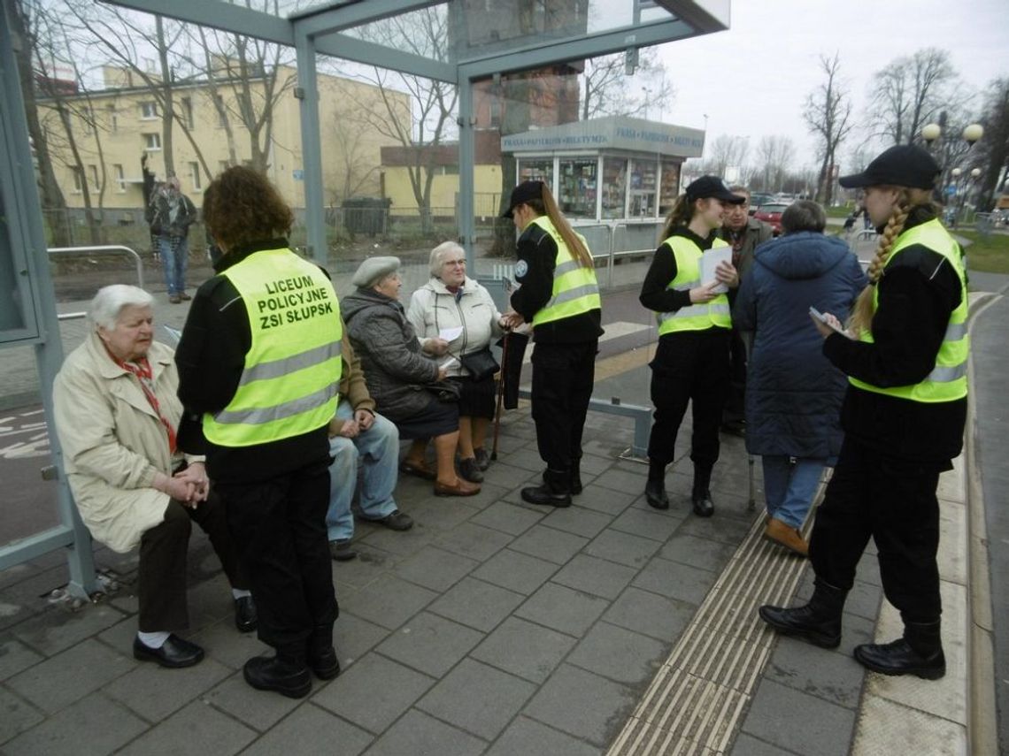 Akcja „Czujny Senior” - młodzież z Policją na rzecz bezpieczeństwa osób starszych