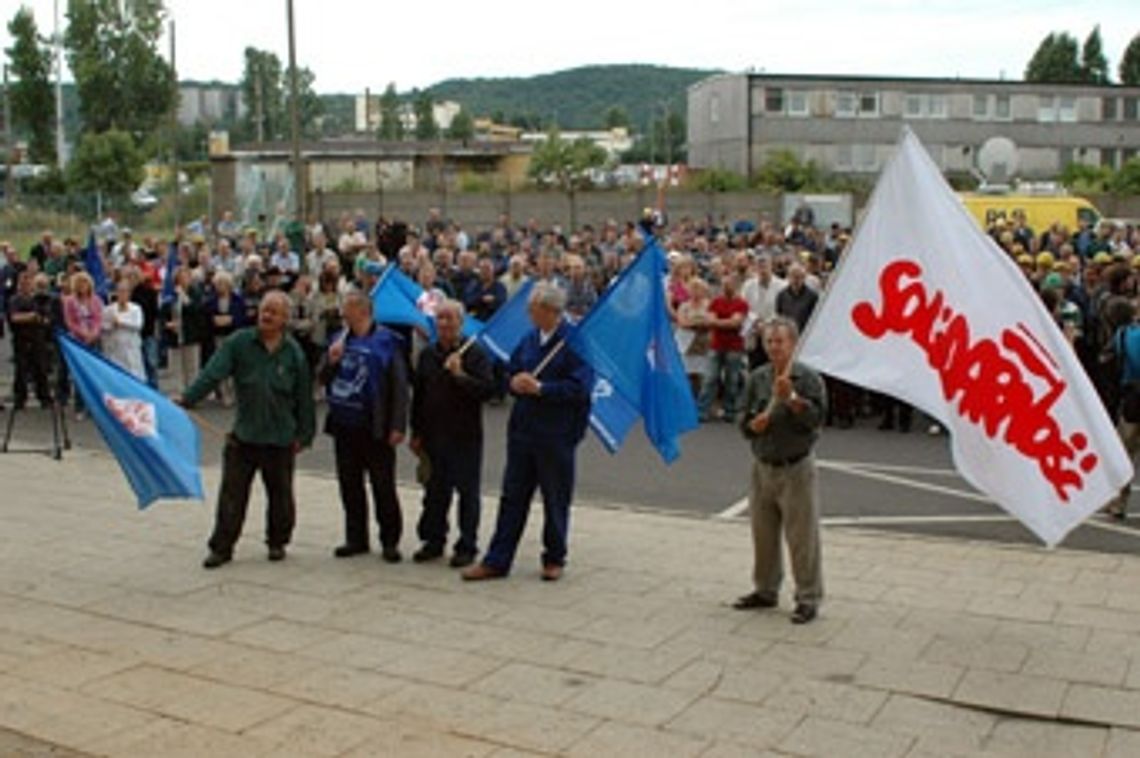 Akcja zwalniania w Stoczni Gdynia, nierentowne kontrakty w realizacji Akcja zwalniania w Stoczni Gdynia, nierentowne kontrakty w realizacji