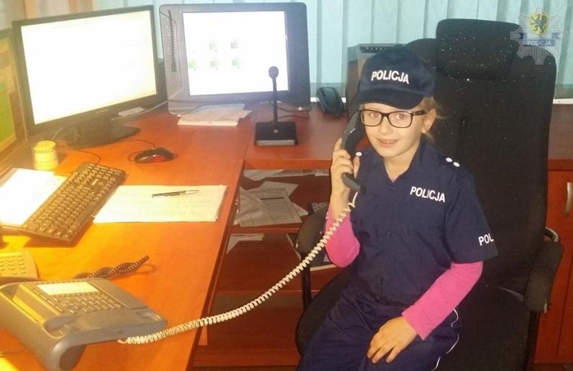 Ale prezent! 8-latka napisała list do komendanta, a ten... Ale prezent! 8-latka napisała list do komendanta, a ten...