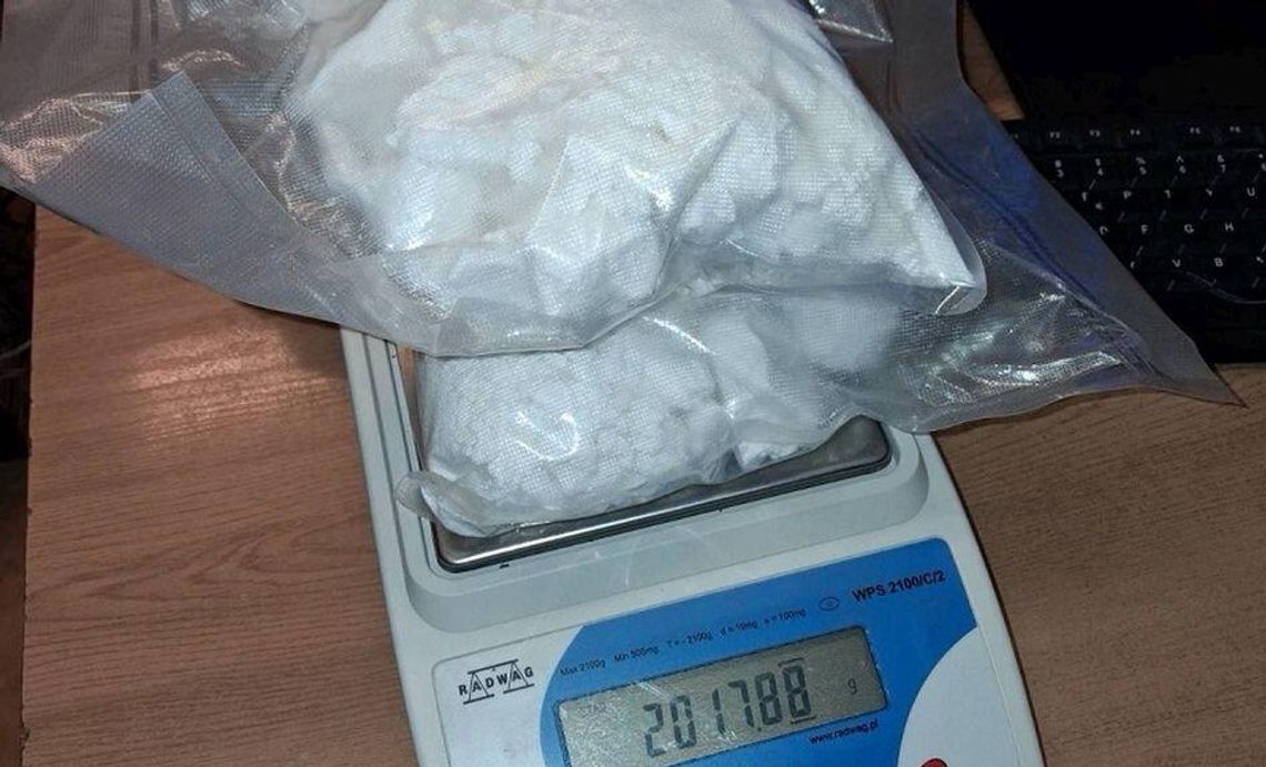 Amfetamina za kierownicą i ponad 2 kg w piwnicy