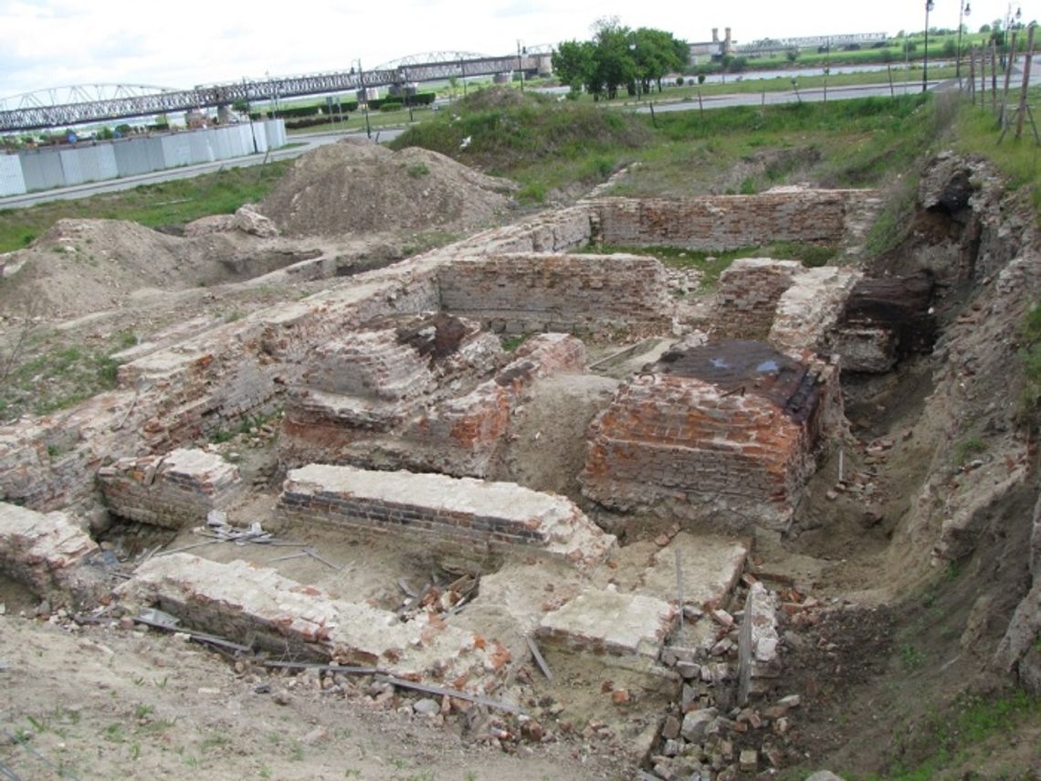 Archeologiczna sensacja czeka na decyzje urzędników Archeologiczna sensacja czeka na decyzje urzędników