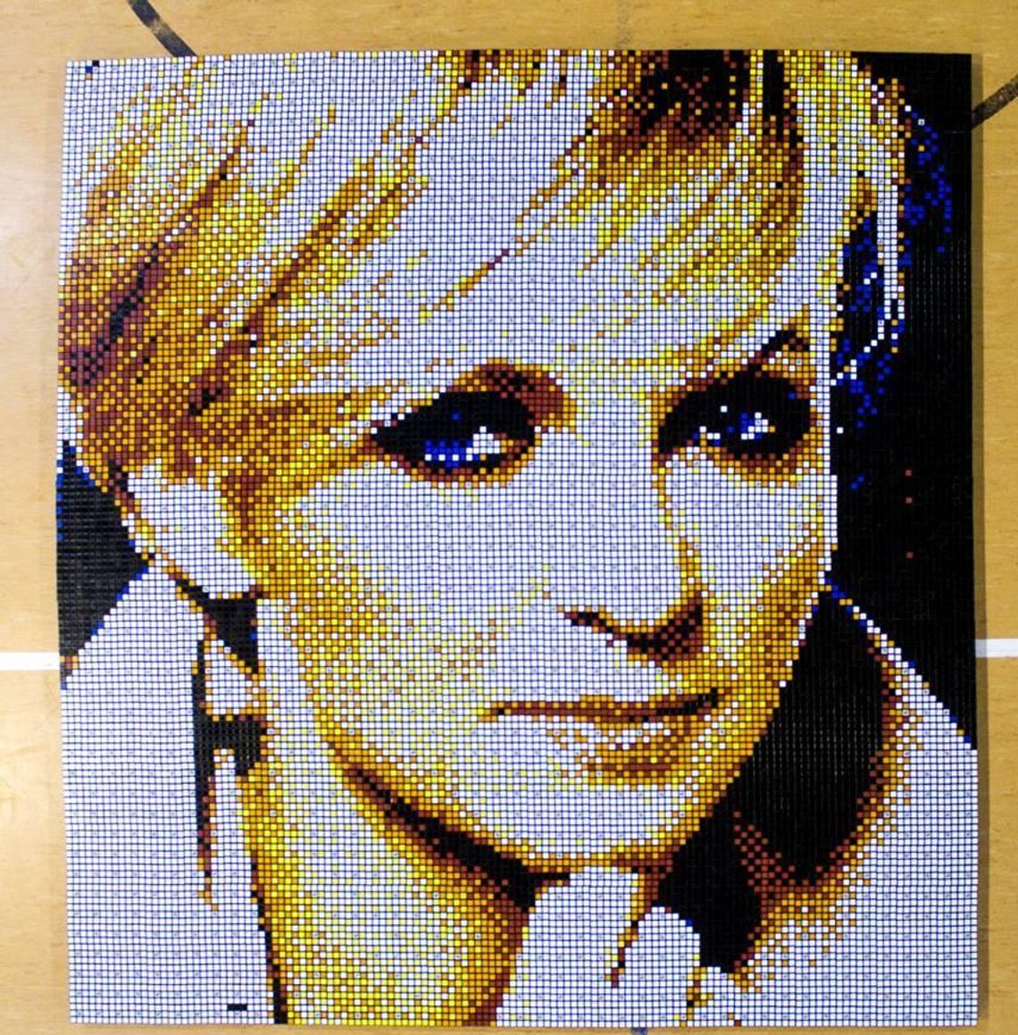 Arcydzieła z kostek Rubika. Oryginalne pomysły w Kaliskach Arcydzieła z kostek Rubika. Oryginalne pomysły w Kaliskach