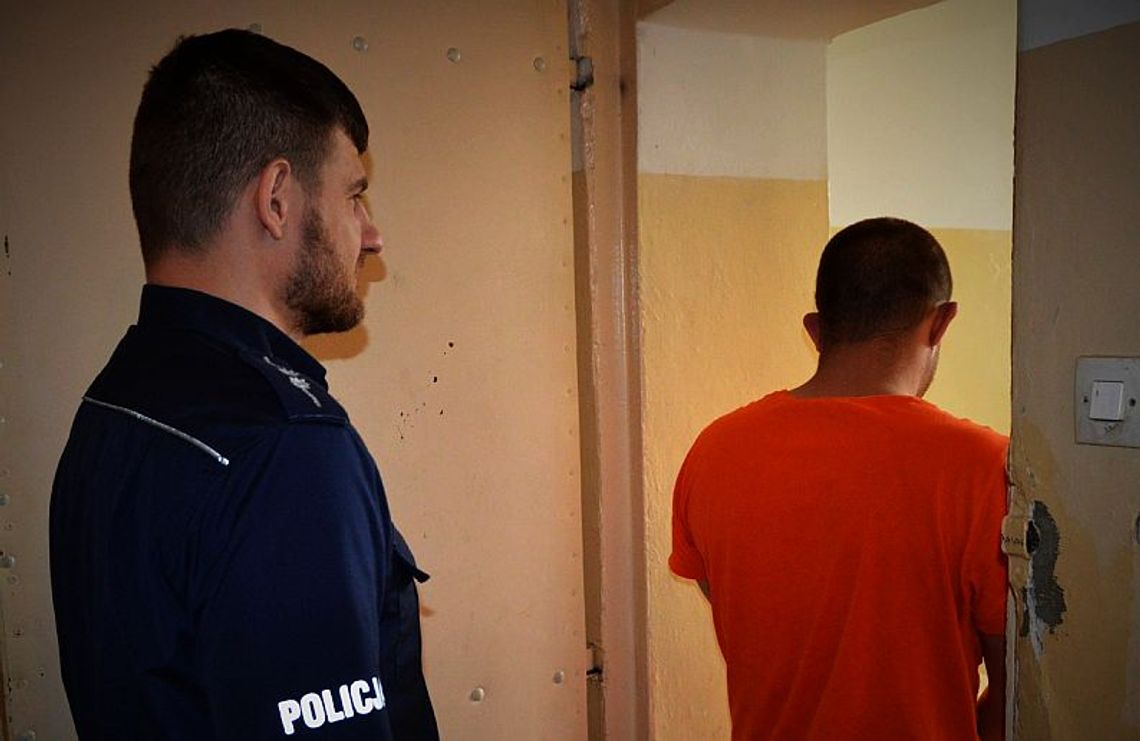 Aresztowanie złodzieja samochodowego. Łupem elektronarzędzia. POLICJA RADZI JAK NIE DAĆ SIĘ OKRAŚĆ!!