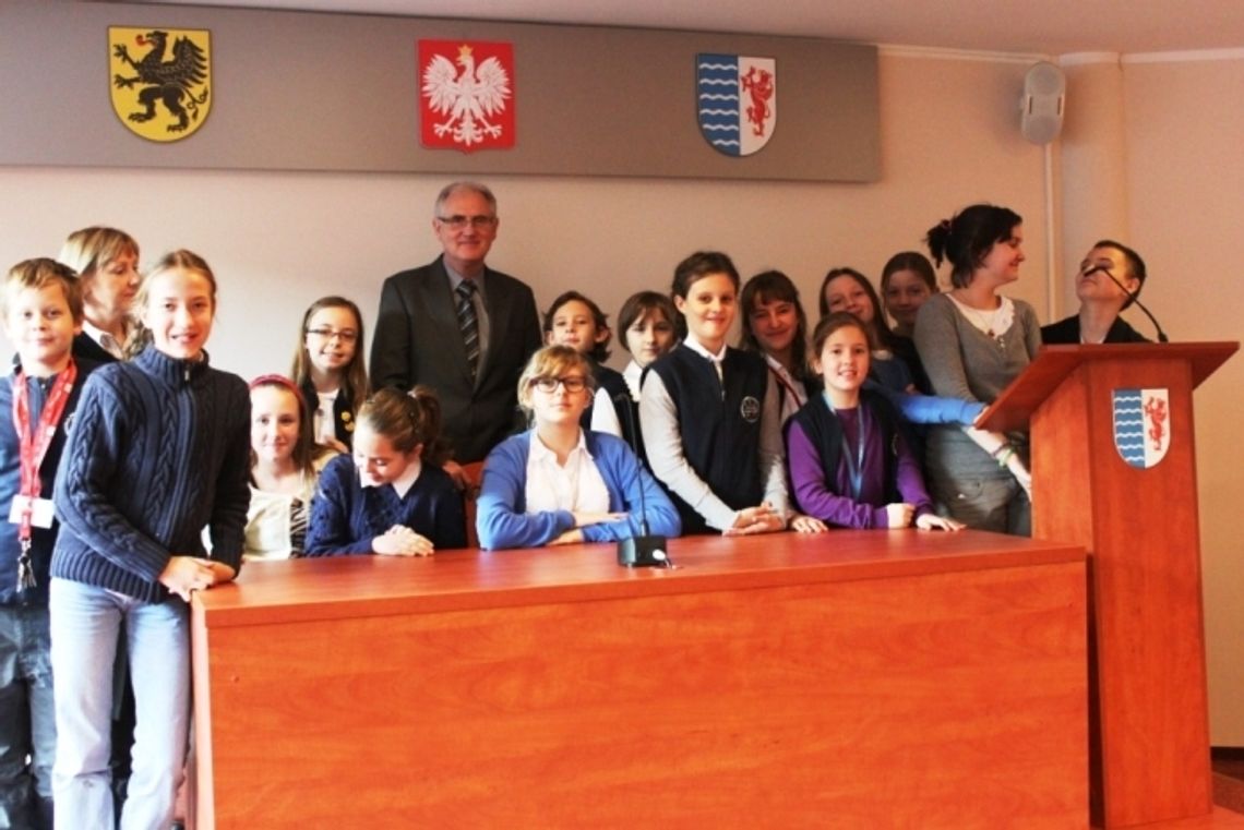 Asy z naszej szkoły - mali samorządowcy, sportowcy i... redaktorzy