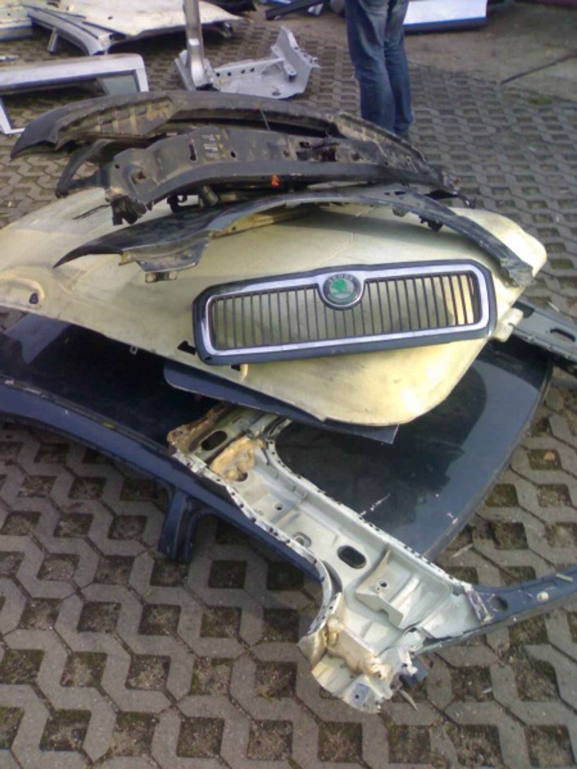 Auto-włamywacze za kratkami Auto-włamywacze za kratkami