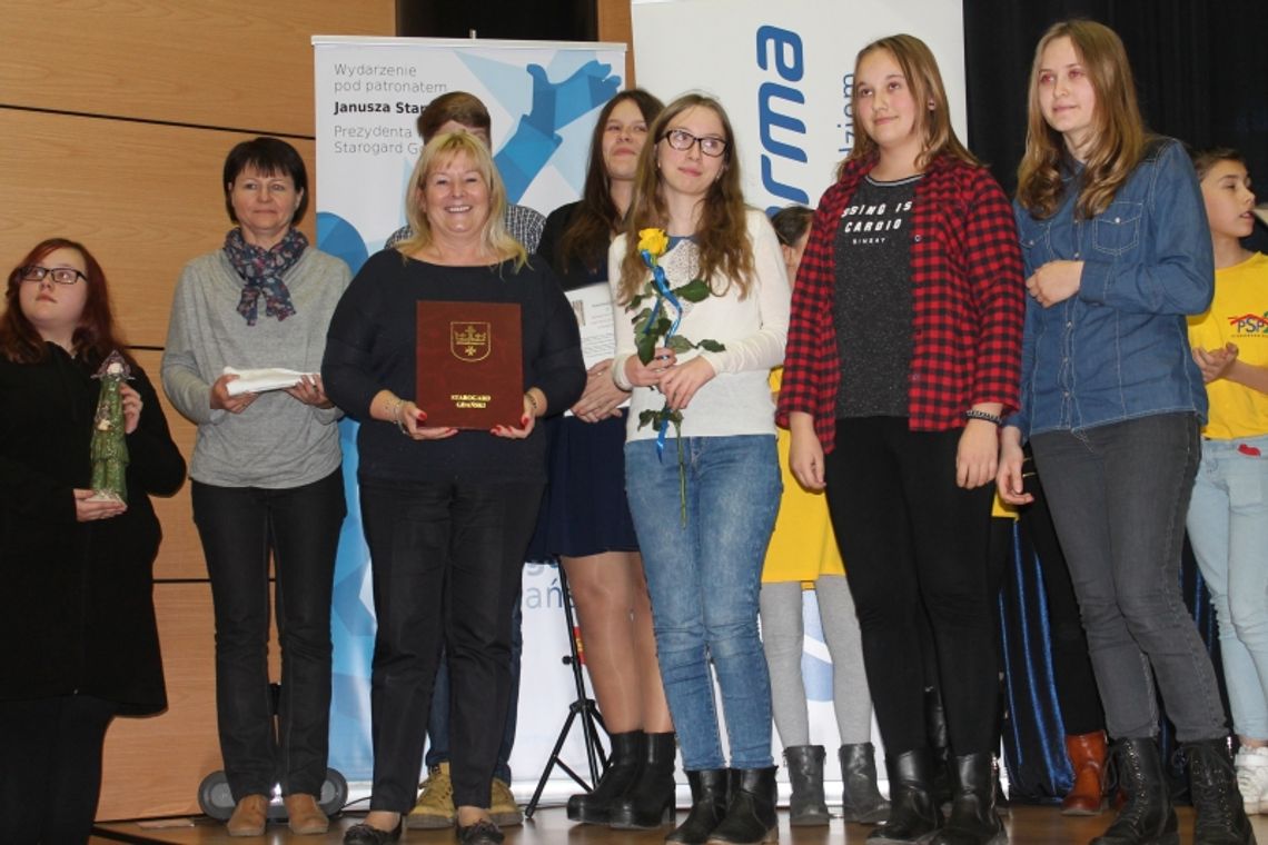 „Bądźmy piękni dobrem”. Najlepsi Wolontariusze powiatu starogardzkiego nagrodzeni! „Bądźmy piękni dobrem”. Najlepsi Wolontariusze powiatu starogardzkiego nagrodzeni!