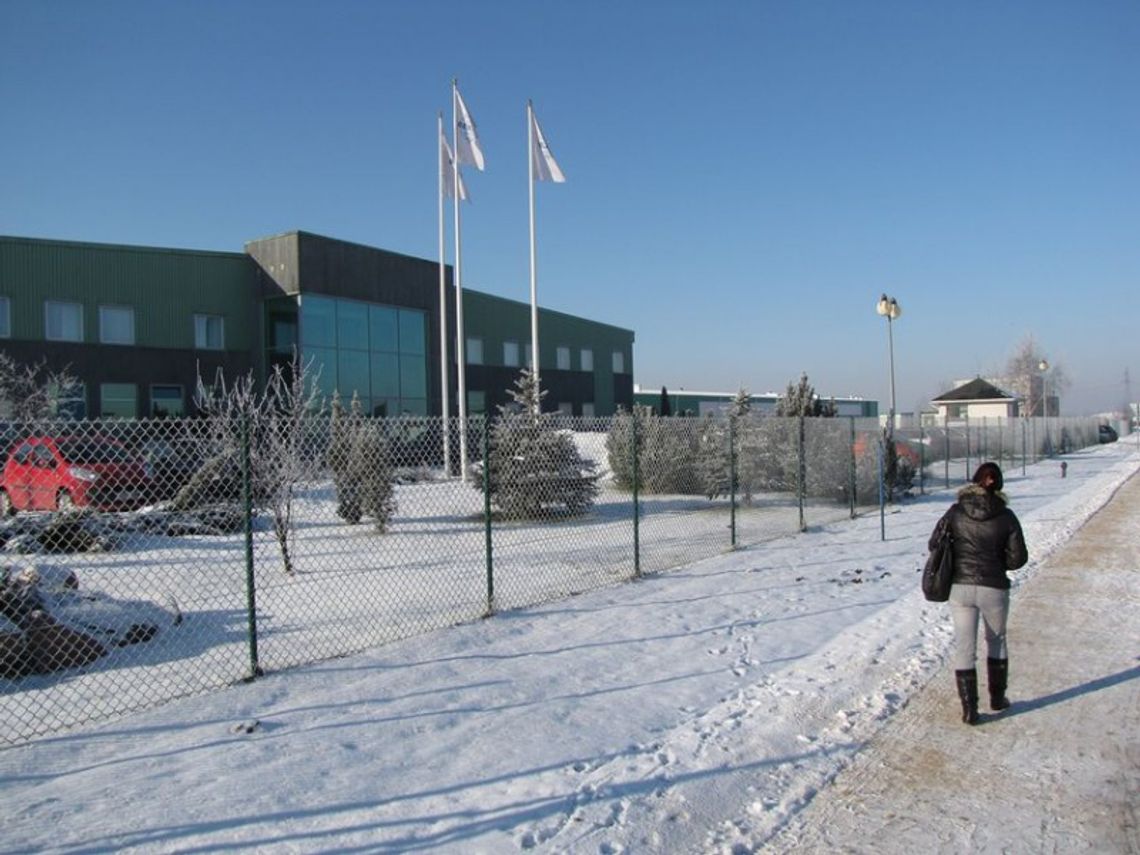 Balonowy mobbing czy „docisk w emocjach”. Pracownicy skarżą się, że „przełożeni chodzą za nimi do toalety z zegarkiem w ręku”