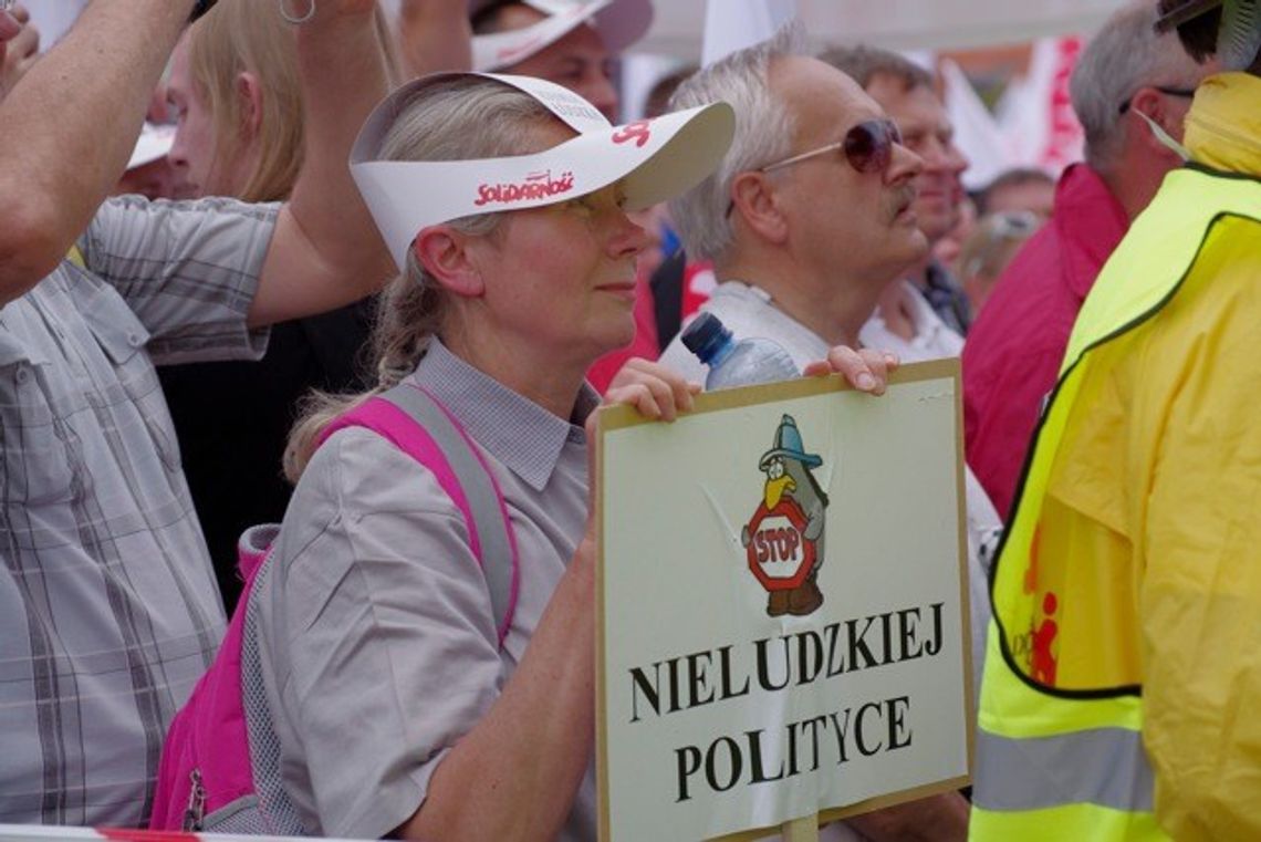 Bardzo krytycznie o zamiarach rządowych w sprawie emerytur i rent