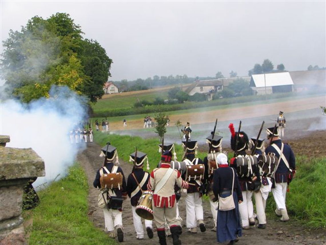 Batalia Napoleońska. Europejskie spotkanie miłośników epoki napoleońskiej w Będominie Batalia Napoleońska. Europejskie spotkanie miłośników epoki napoleońskiej w Będominie
