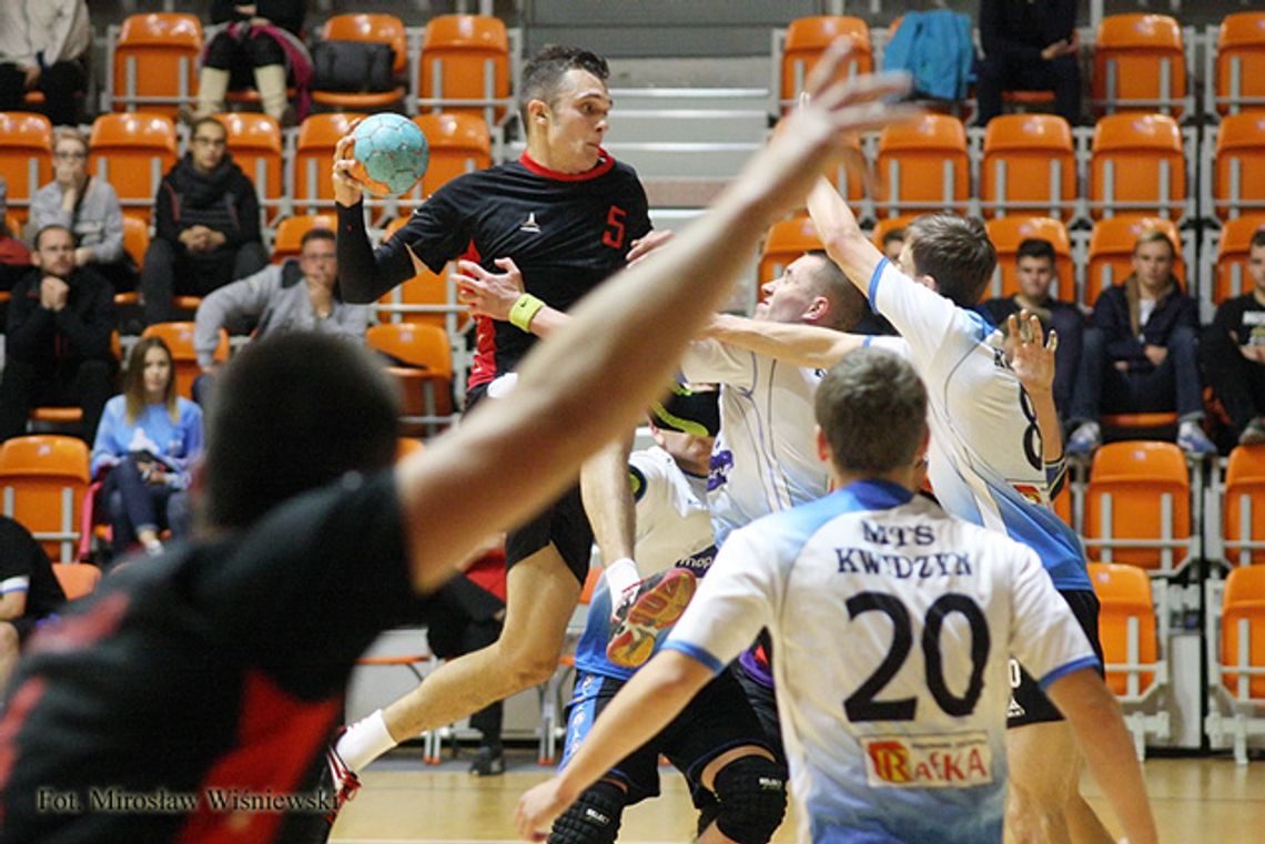 Bellator wygrywa derby powiatu Bellator wygrywa derby powiatu