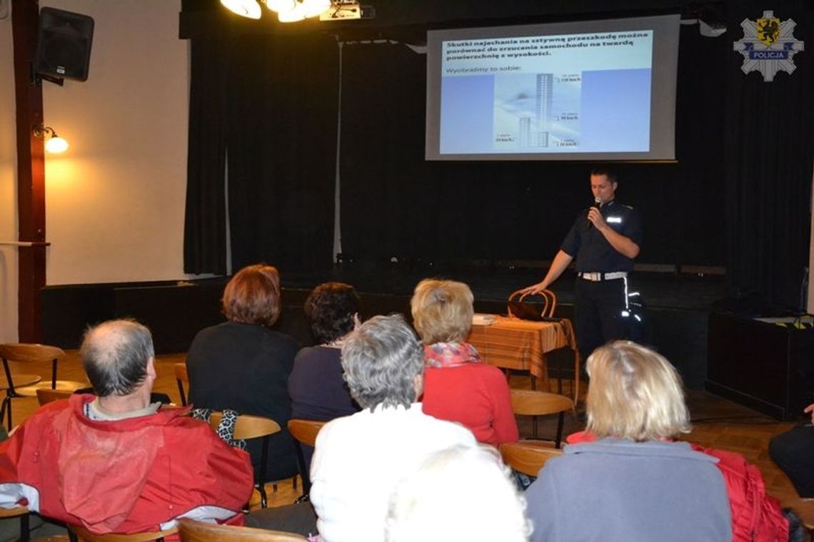 Bezpieczny Senior - wykład dla słuchaczy uniwersytetu III wieku Bezpieczny Senior - wykład dla słuchaczy uniwersytetu III wieku