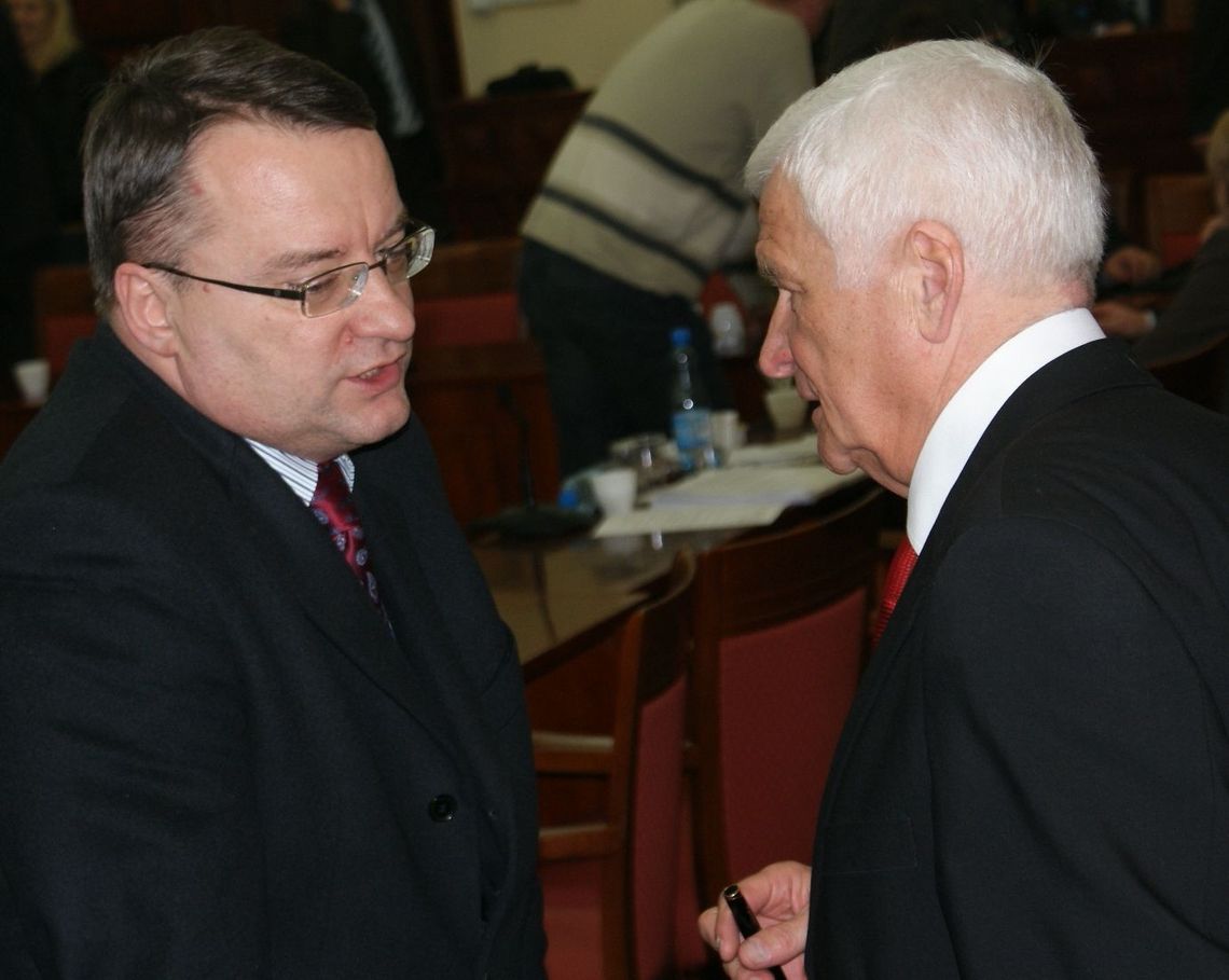 Biernacki wraca do rządu - za zdymisjonowanego przez Tuska Gowina