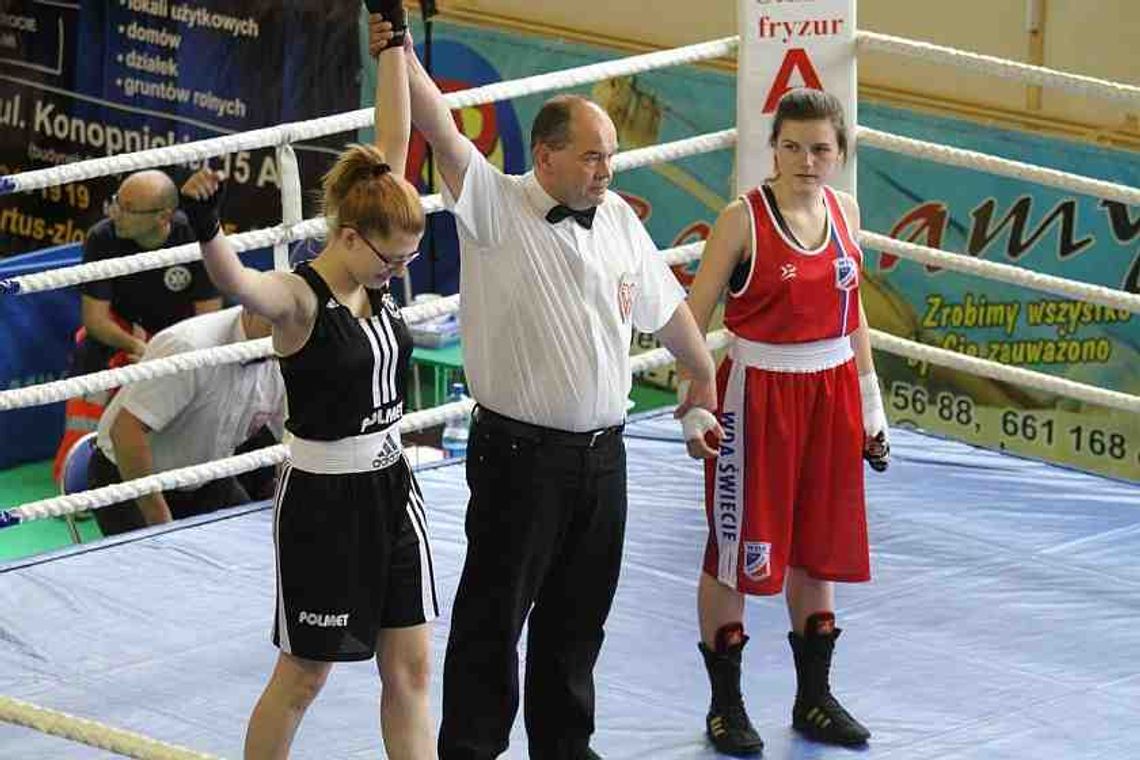 Boks. Michalina walczyła o finał Boks. Michalina walczyła o finał
