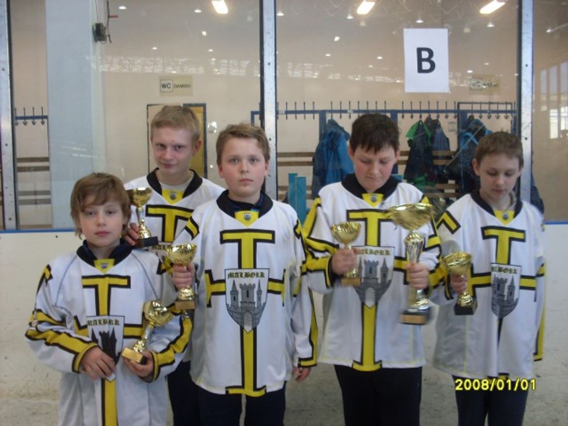 Bombers stanęli na najwyższym stopniu podium Bombers stanęli na najwyższym stopniu podium