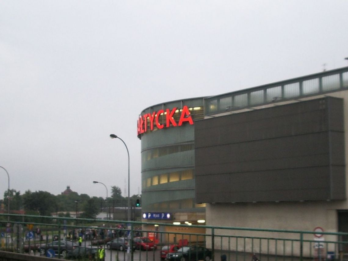 "Bombowo" w Galerii Bałtyckiej w Gdańsku. Ewakuacja, kilka godzin w strachu