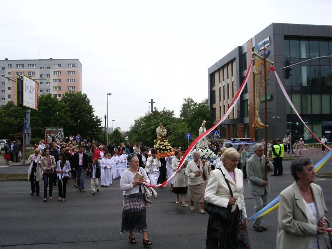 Boże Ciało - katolicy na ulicy - z Bogiem w sercu Boże Ciało - katolicy na ulicy - z Bogiem w sercu