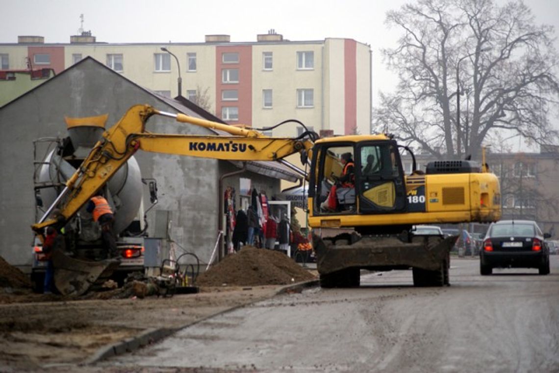 Budują porządne targowisko. Kiedy zakończenie inwestycji? Budują porządne targowisko. Kiedy zakończenie inwestycji?