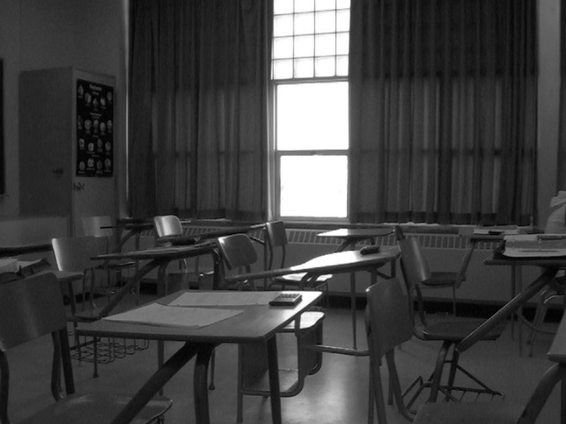 Bulwersująca sprawa w Zespole Szkół w Rajkowach. Matematyk bił i poniżał uczniów?