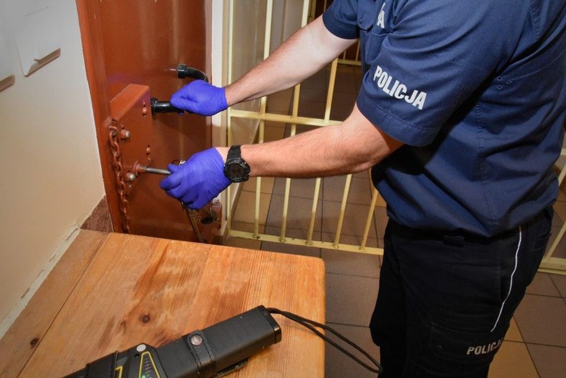 Był nietrzeźwy, miał już dwa dożywotnie zakazy i kierował pojazdem Był nietrzeźwy, miał już dwa dożywotnie zakazy i kierował pojazdem