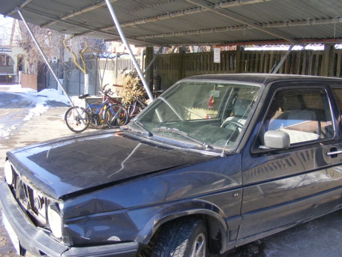 Celowo zjechał na pobocze i staranował przechodnia Celowo zjechał na pobocze i staranował przechodnia