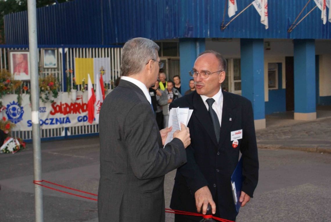 Chaos organizacyjny, czyli dodatkowe godziny pracy w szkole Chaos organizacyjny, czyli dodatkowe godziny pracy w szkole