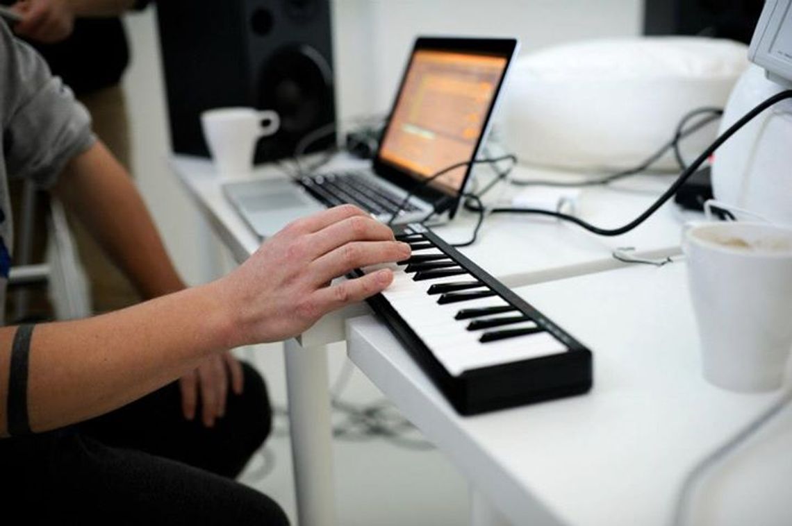 Chcesz zacząć tworzyć muzykę na komputerze - skorzystaj z warsztatów