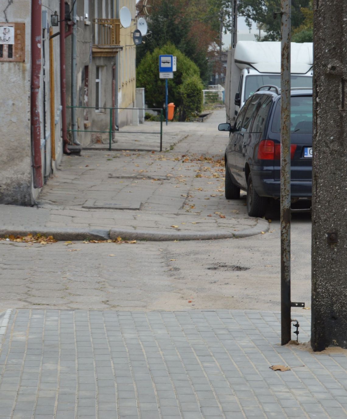 Chodnik przy ul. Łąkowej czeka na środki... z Unii Chodnik przy ul. Łąkowej czeka na środki... z Unii