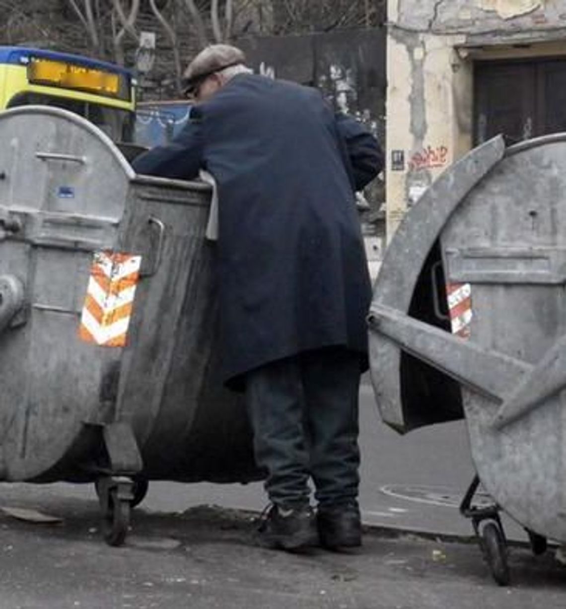 Co 10 mieszkaniec nie radzi sobie bez GOPS! Nowy problem: powracający emigranci zarobkowi Co 10 mieszkaniec nie radzi sobie bez GOPS! Nowy problem: powracający emigranci zarobkowi