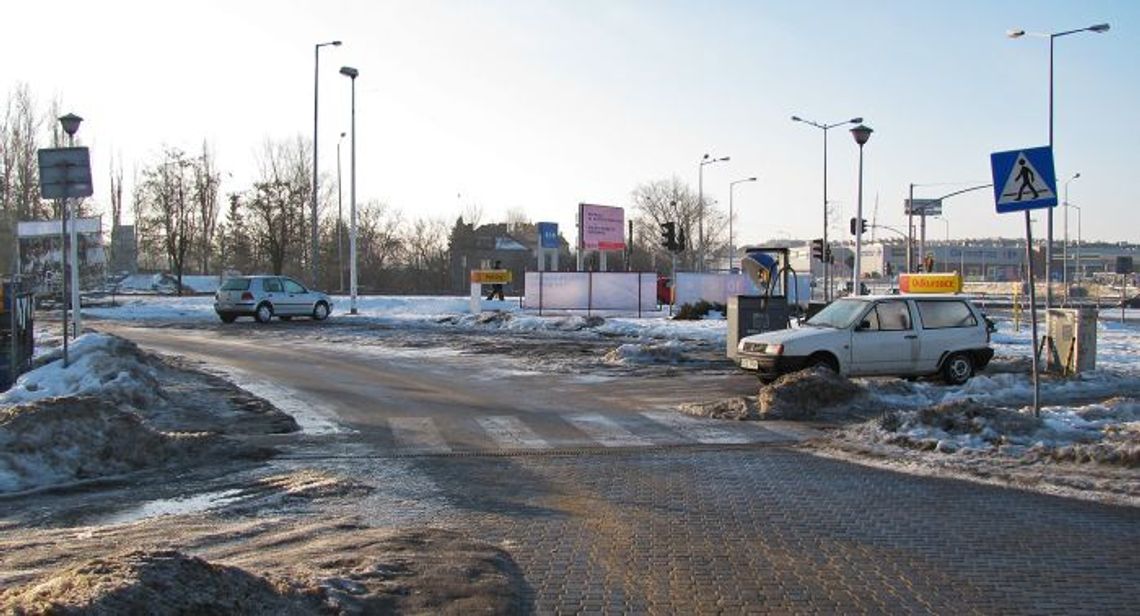 Coraz bardziej „garbato”. Radni wnioskują o montowanie kolejnych spowalniaczy Coraz bardziej „garbato”. Radni wnioskują o montowanie kolejnych spowalniaczy