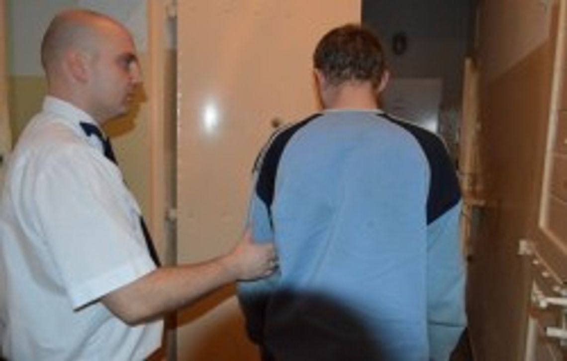 Czarlin. Ukradł telefon, a później dotkliwie pobił Czarlin. Ukradł telefon, a później dotkliwie pobił