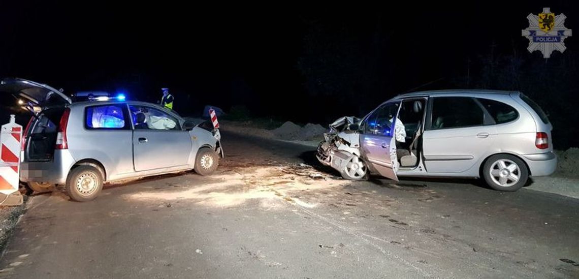 Czołowe zderzenie dwóch aut w Liczu