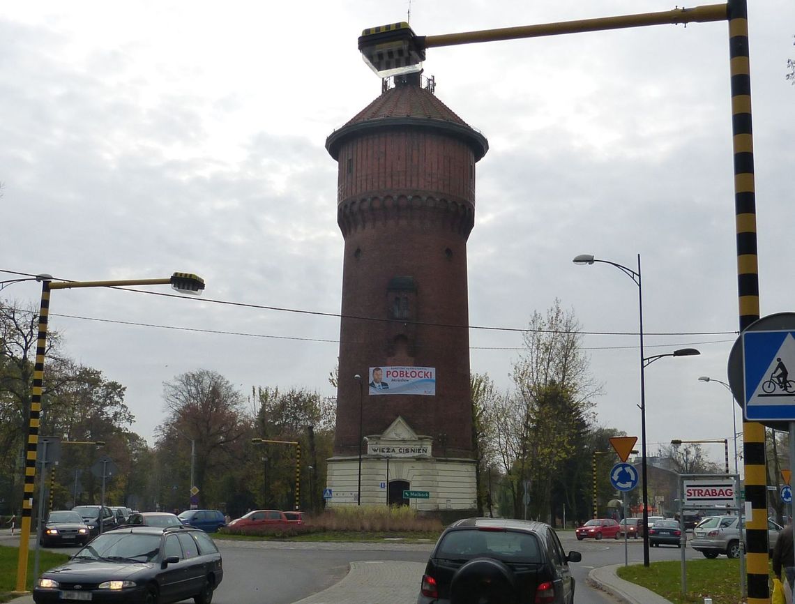 Czy banner na wieży ciśnień wisi wbrew prawu? Czy banner na wieży ciśnień wisi wbrew prawu?