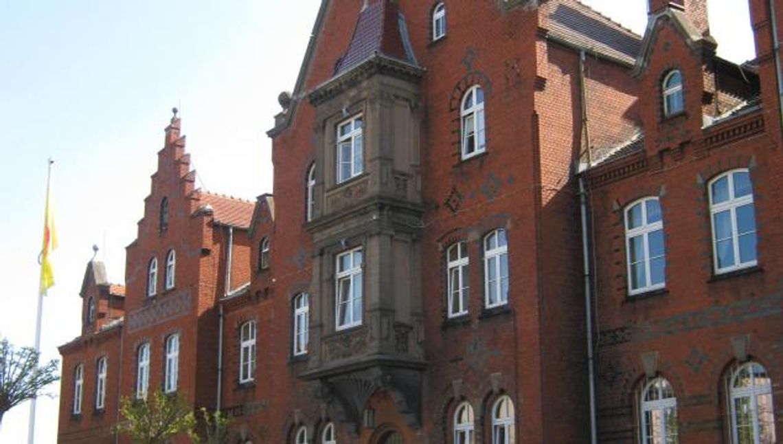 Czystki w Urzędzie? - Sprawdzamy ilu pracowników zwolniono i ilu zatrudniono