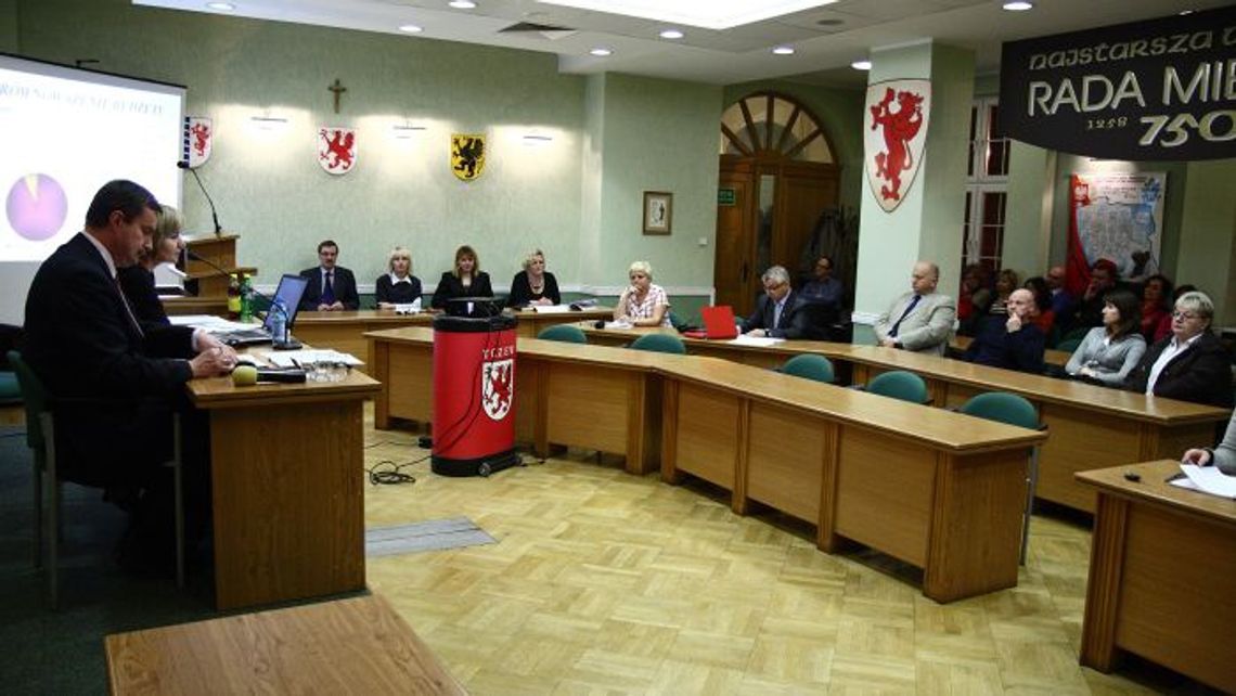 Debata bez debatujących. Tczewianie poznali projekt budżetu miasta na rok 2012 Debata bez debatujących. Tczewianie poznali projekt budżetu miasta na rok 2012