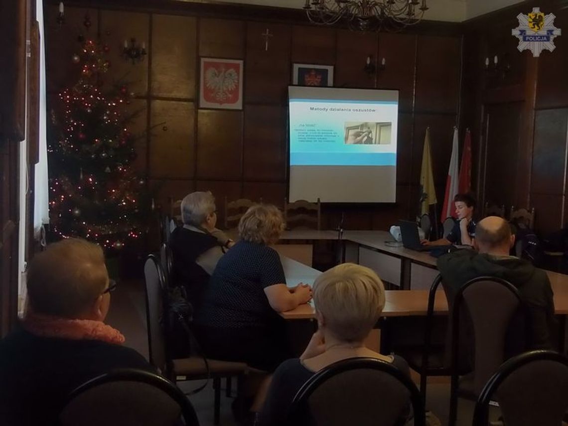 Debata z seniorami w Prabutach Debata z seniorami w Prabutach